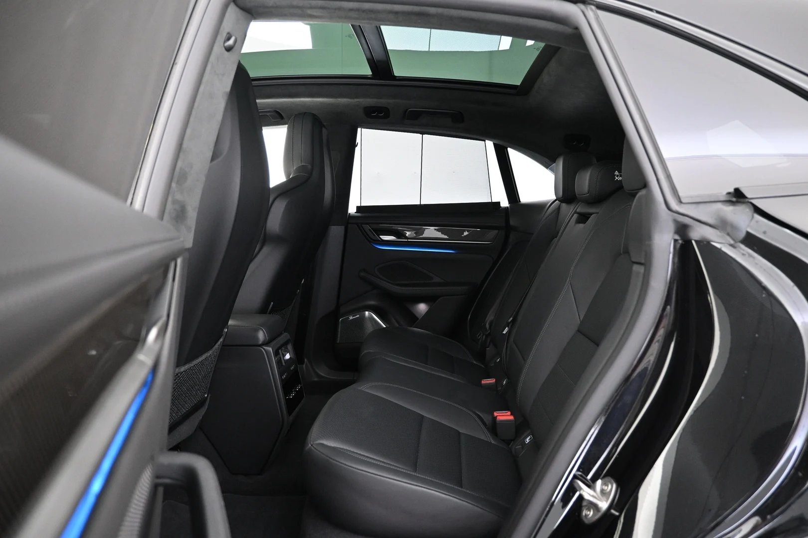 Car Image - FXashHBLS0IIsfvip1pRD