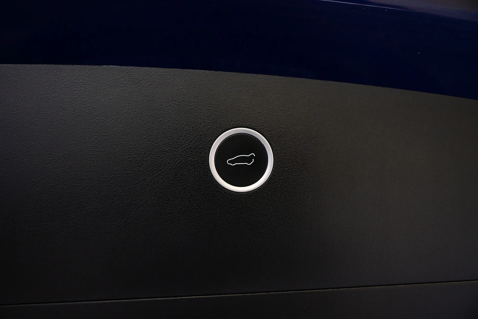 Car Image - 3dfietUaewlPtmt6iE2Ely