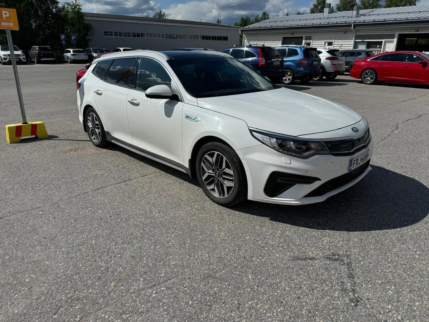Car Image - 2dRTpn3vSkmP1BWuKqeXgV
