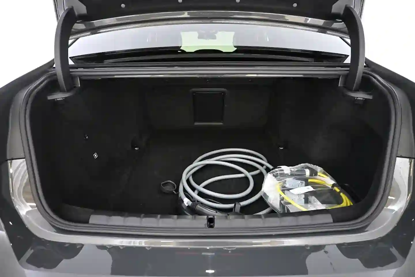 Car Image - 7a19FxEXC19pQDQ0ksYG3D