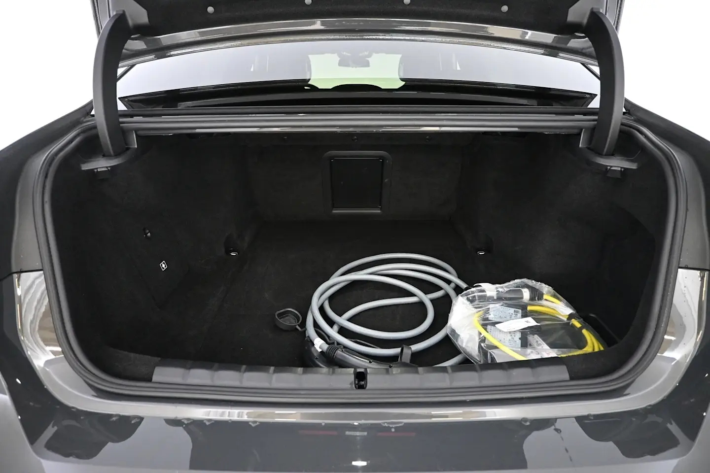 Car Image - 7a19FxEXC19pQDQ0ksYG3D