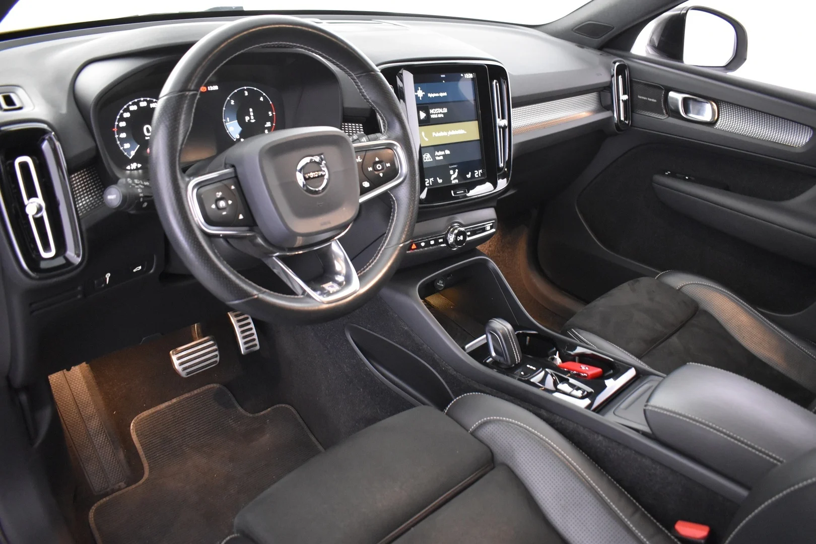 Car Image - 7BH0iLoQAK5zrQWvGs4p8e