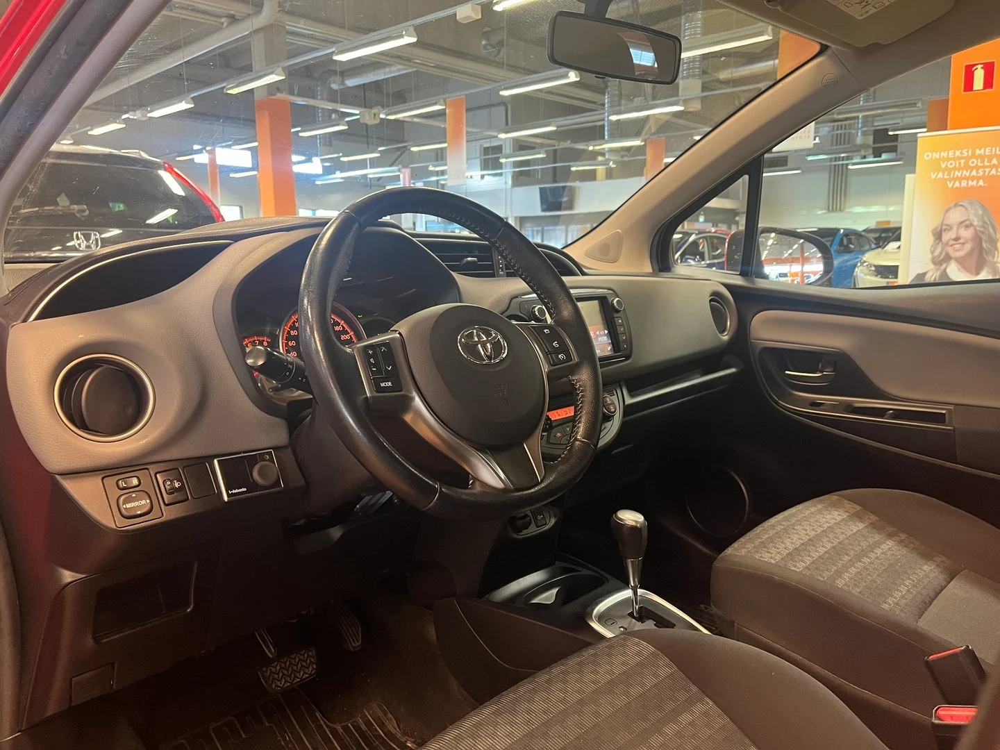 Car Image - 2RhFTyKvck0htndOZFfOia