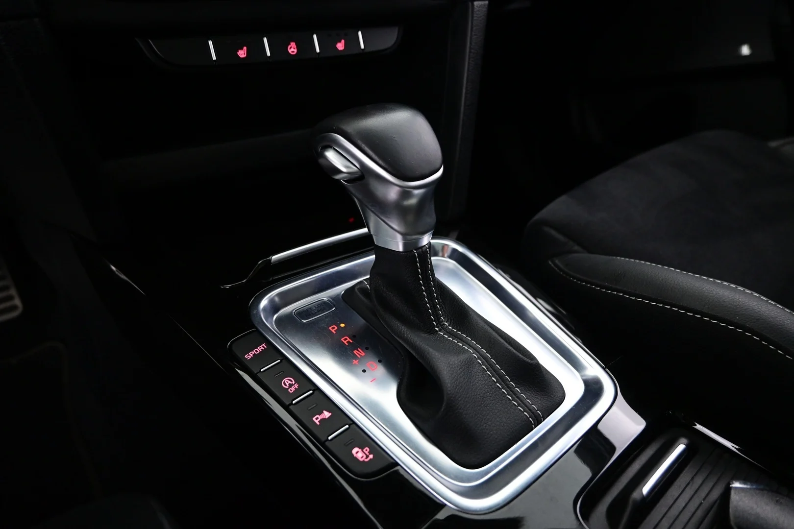 Car Image - gXquDdrPW8Ehza26hBAjs