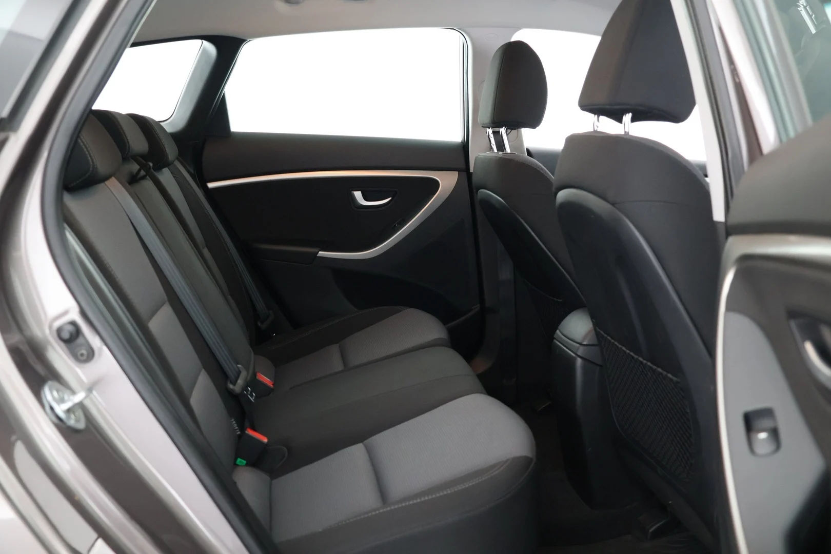 Car Image - WR7ELX1K6sT6RzAi3GPb2