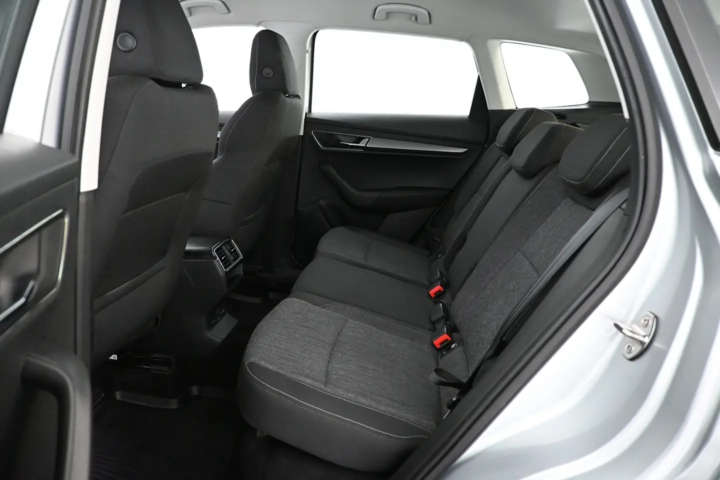 Car Image - 6Wo2fU2hyyGEo6cWGqBxQE