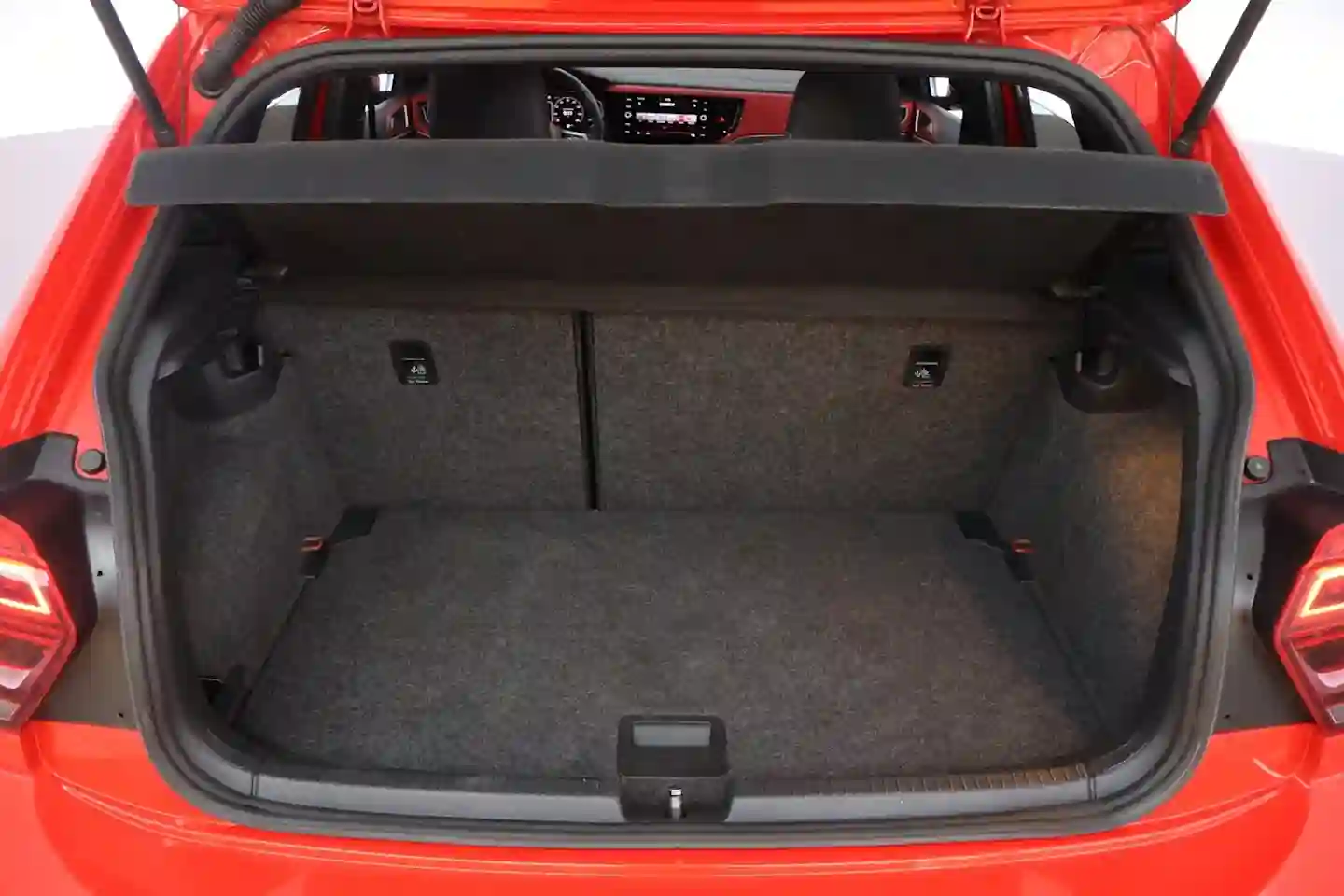 Car Image - 5cvRK98JB1SrRMiHFNzAtI