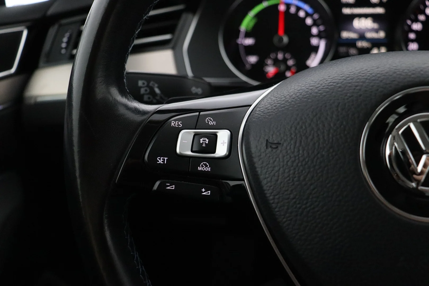 Car Image - yhpewGvviutgCvnj1lEMM