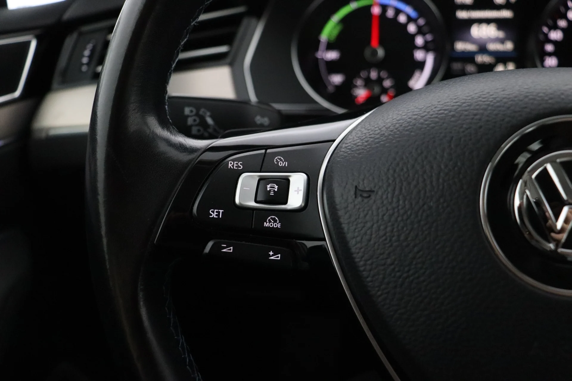 Car Image - yhpewGvviutgCvnj1lEMM