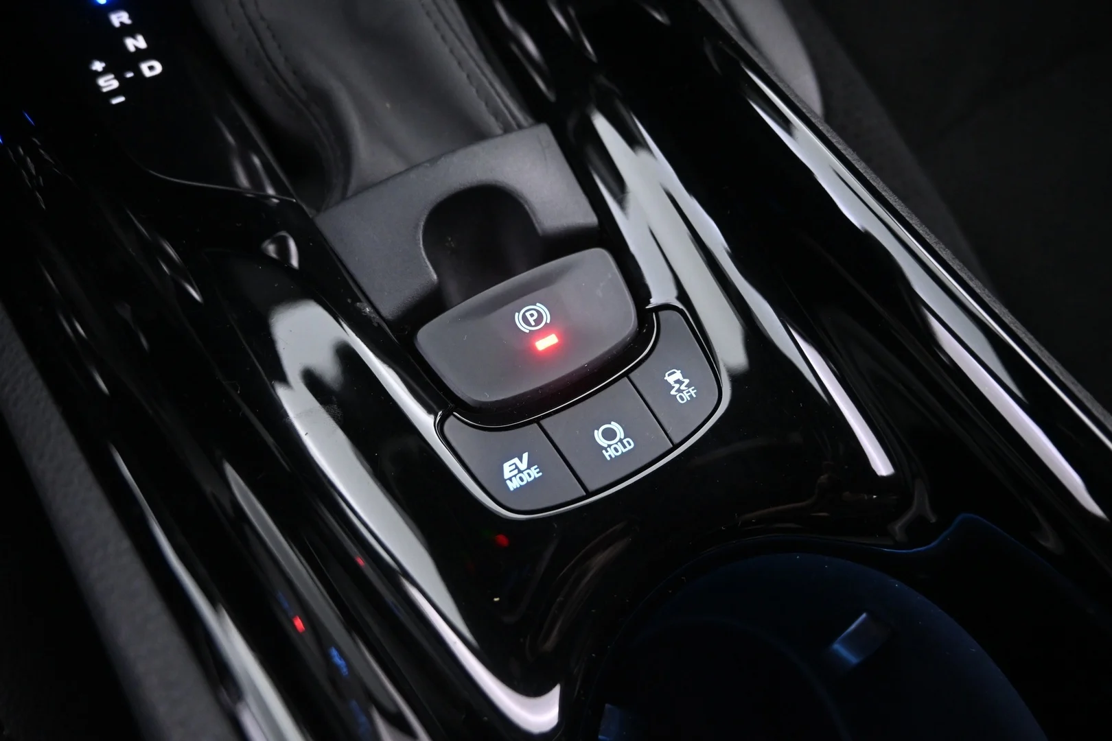 Car Image - 3R2KRQfo6F3b1D6CebzNPc