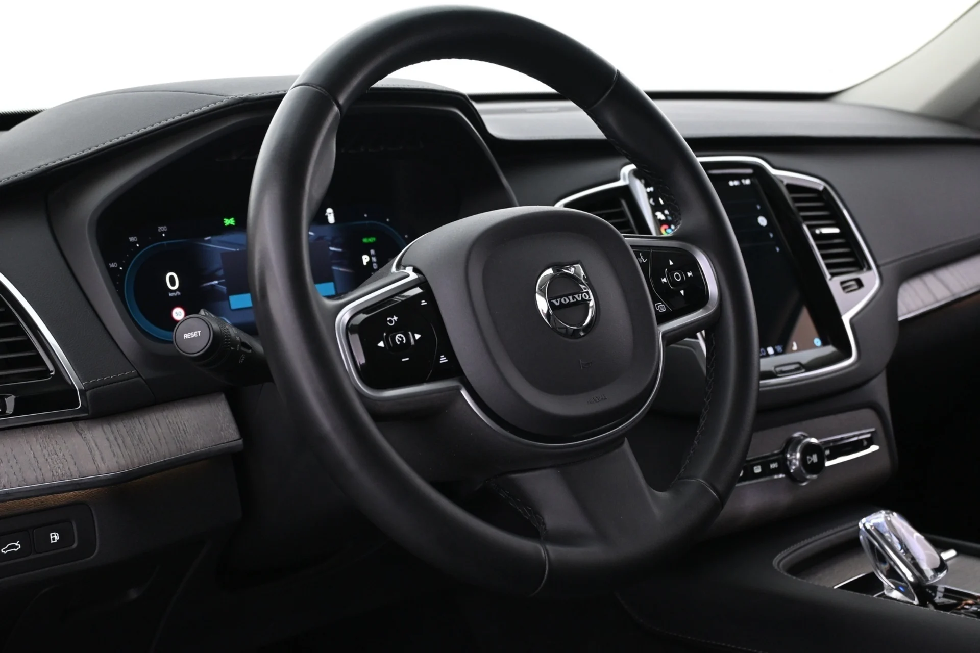 Car Image - 5s9sqenR8dQAU9tOZxDl5I