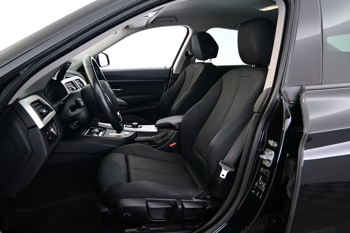 Car Image - 5rWIcQyFnaKQBCxH7nz7rU