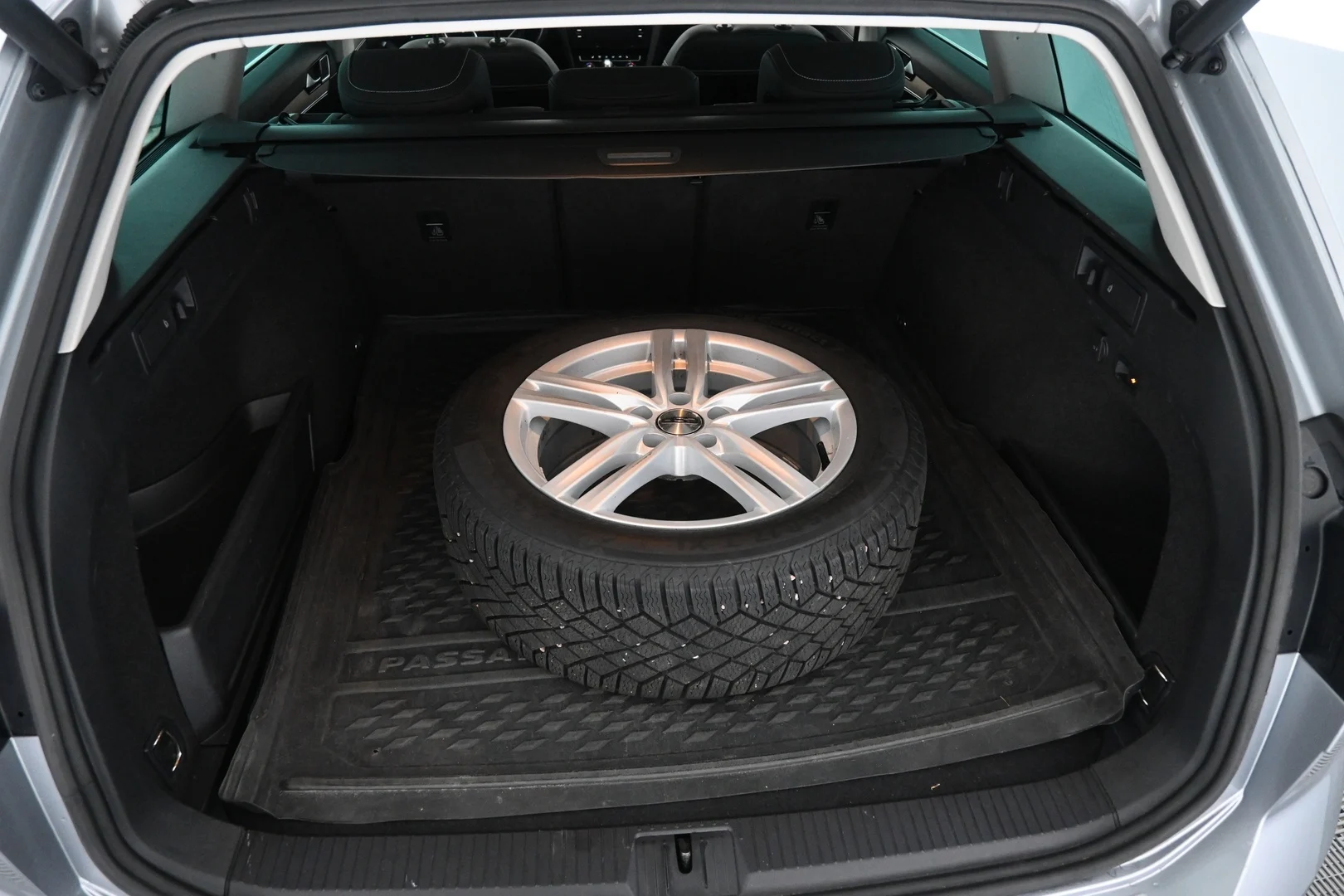Car Image - 1K74P9rARST5OGzrW2bvxH