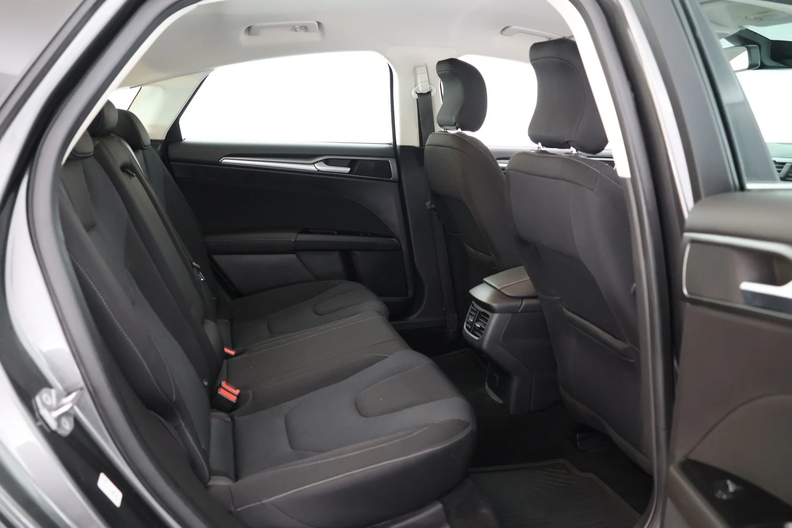 Car Image - 2CYjY7XkD0mZQw4y7IjGvQ