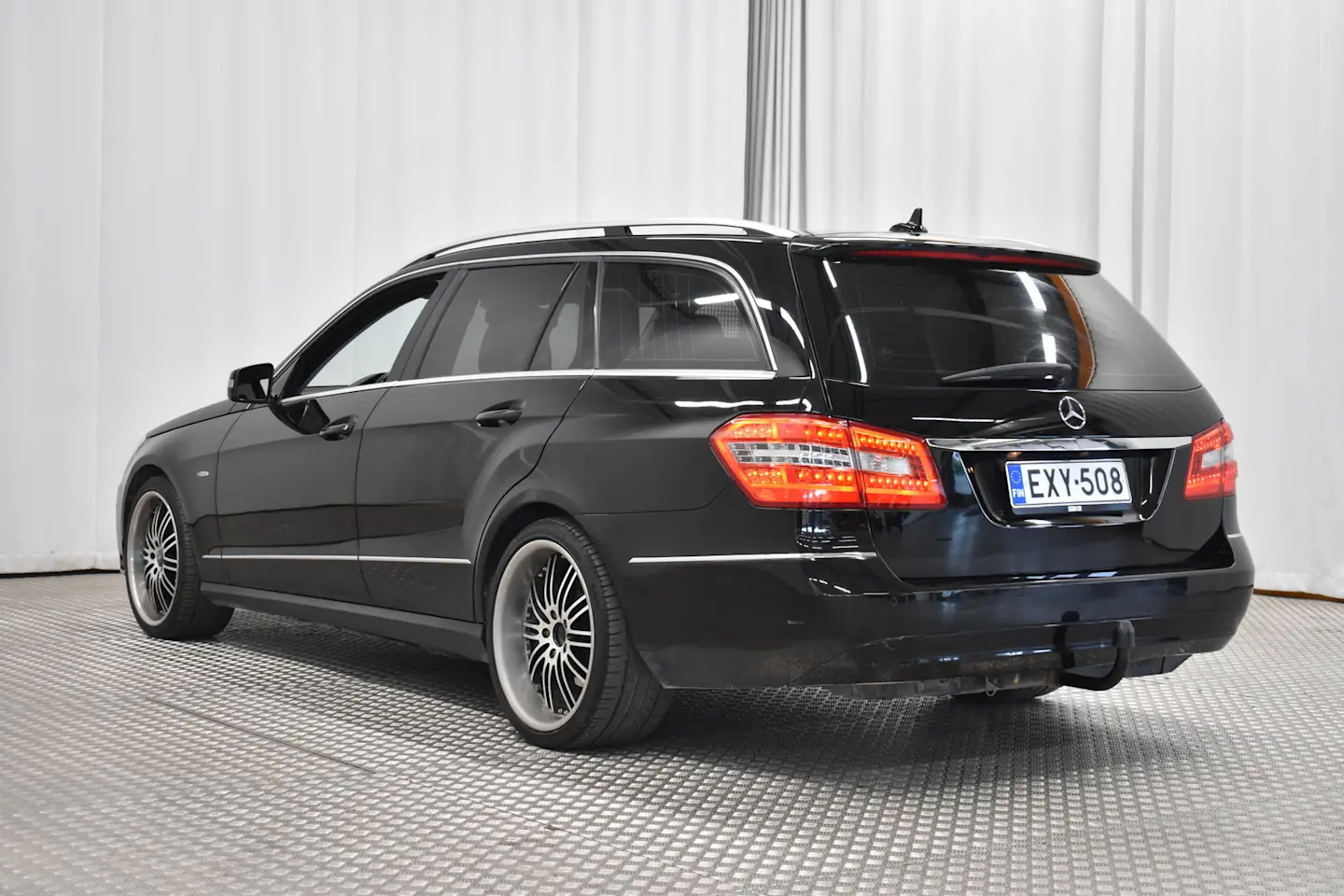 Car Image - 7GsNynn5njjkXayuJrk2b6