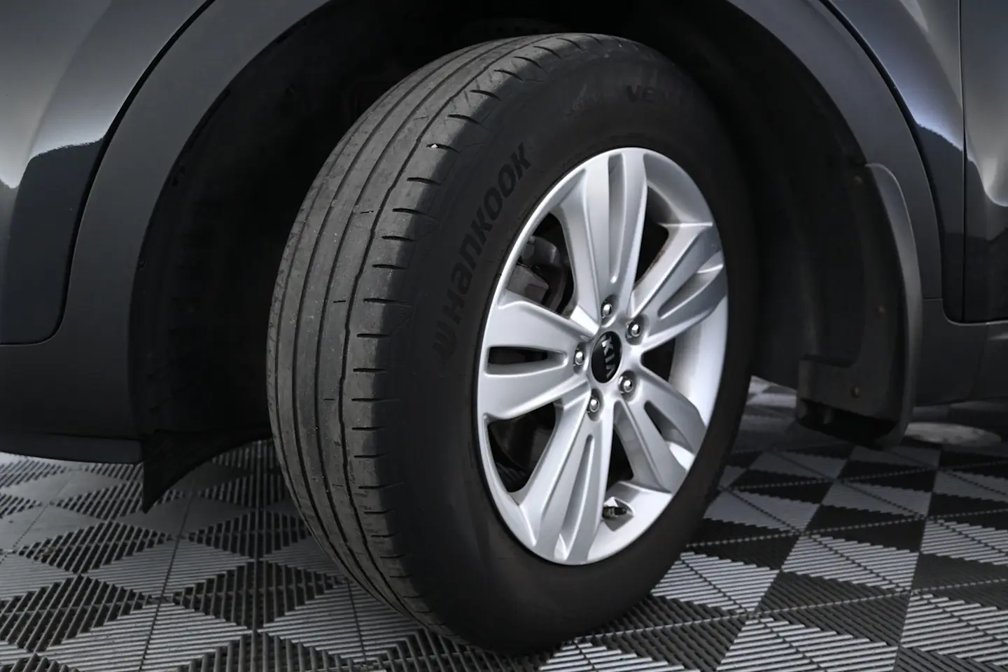 Car Image - 2crqehxSxLZL3G9qIo5bqk