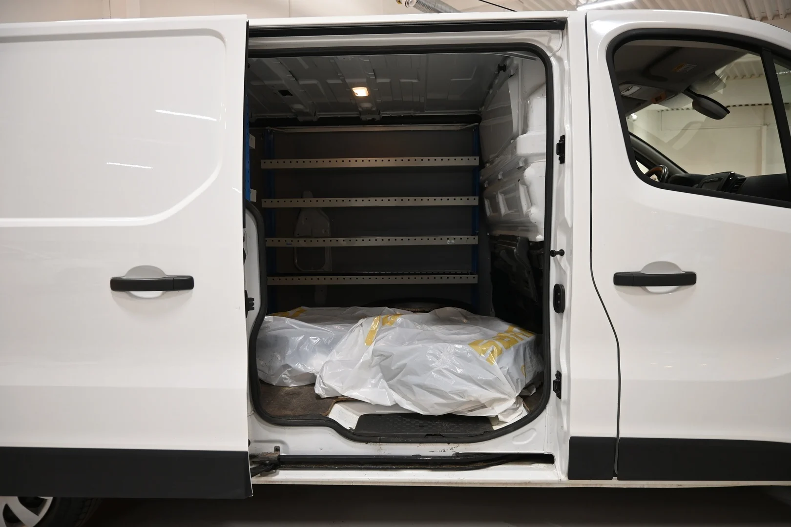 Car Image - 62camGkaIyXV7VaB3TD4jG