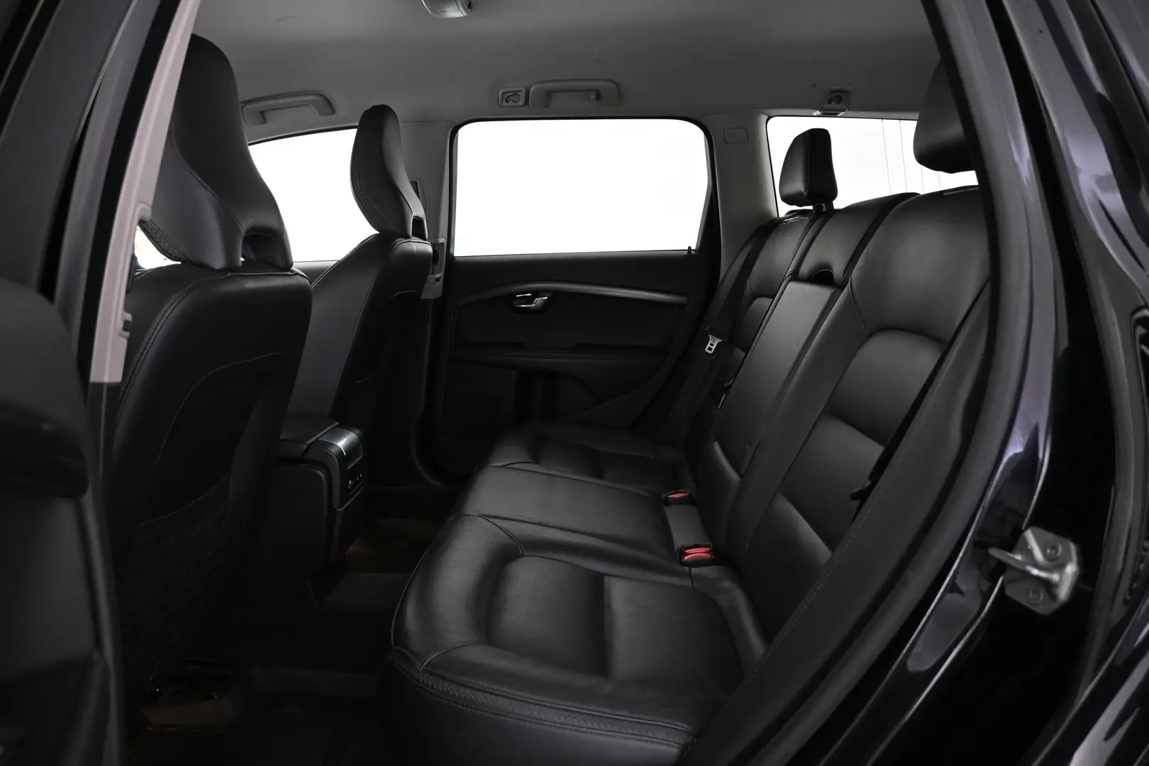 Car Image - 5bc2WDW3cpZLkkHse0tzRF