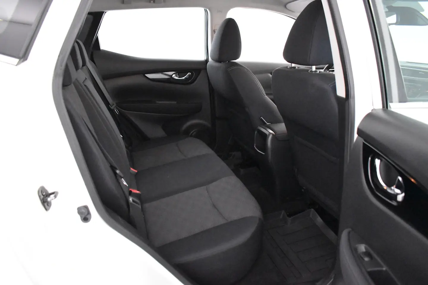 Car Image - 1hKwCaj7XqobHRn7uPAZNI