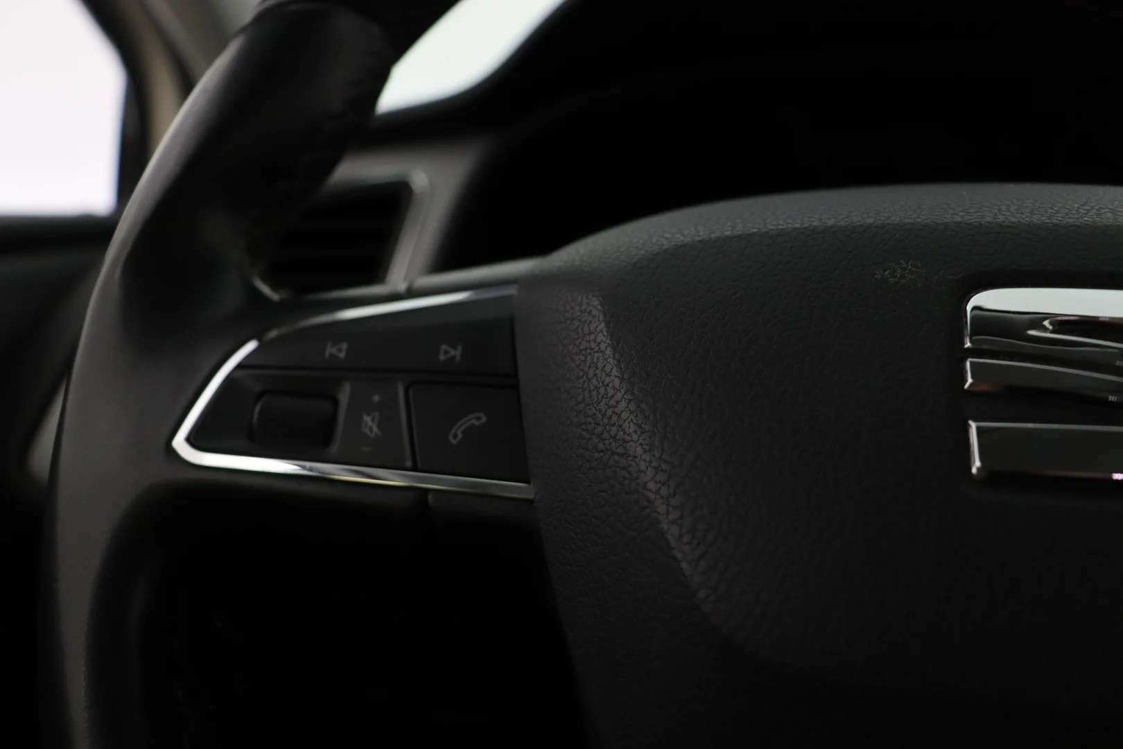 Car Image - 5cY82sDcFQuFPFrjIyVrIg