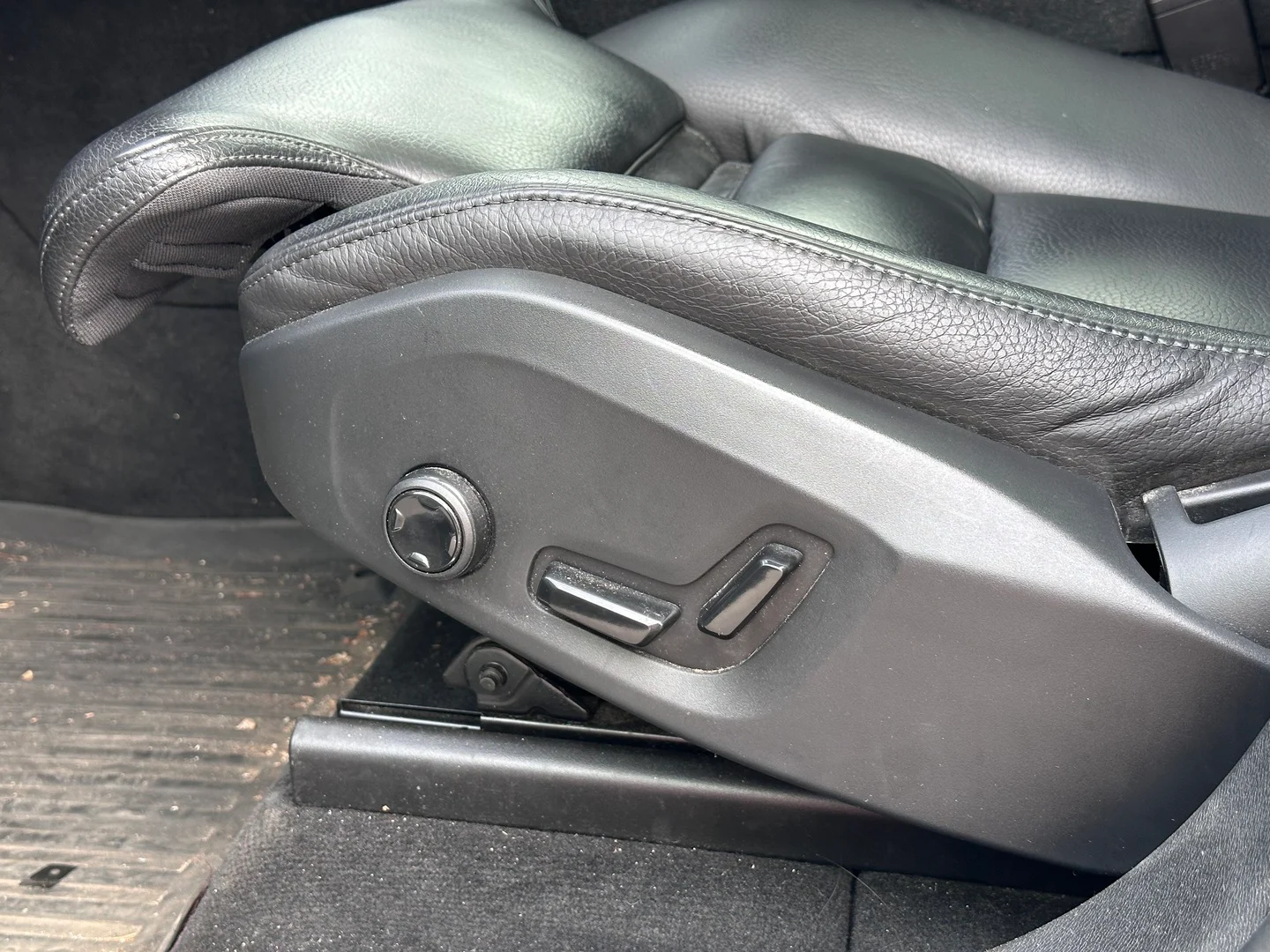 Car Image - 5WbLQy37gCVLSXSun6cLIc