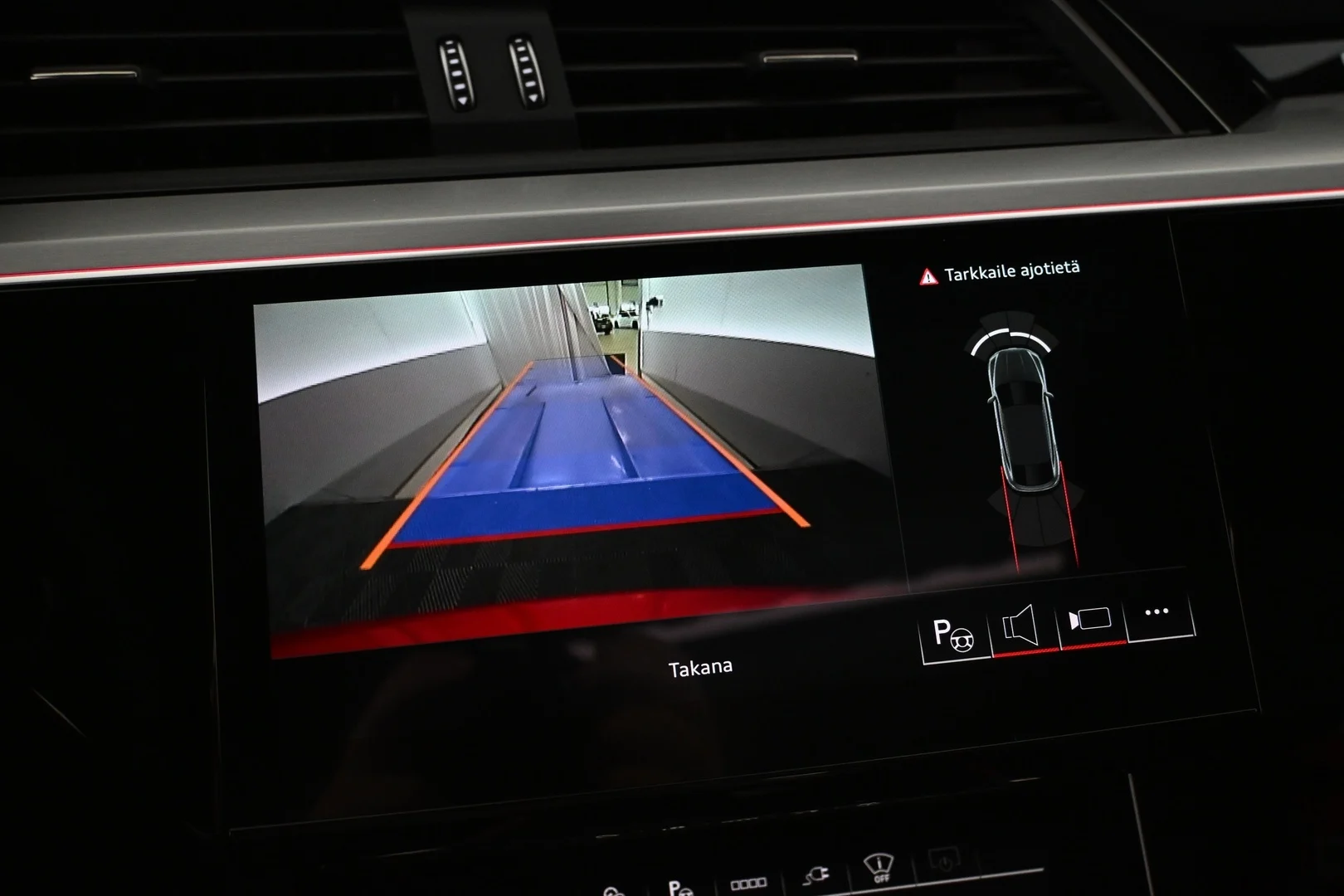 Car Image - 79TG8GiCDd5e8RDns5ghYe