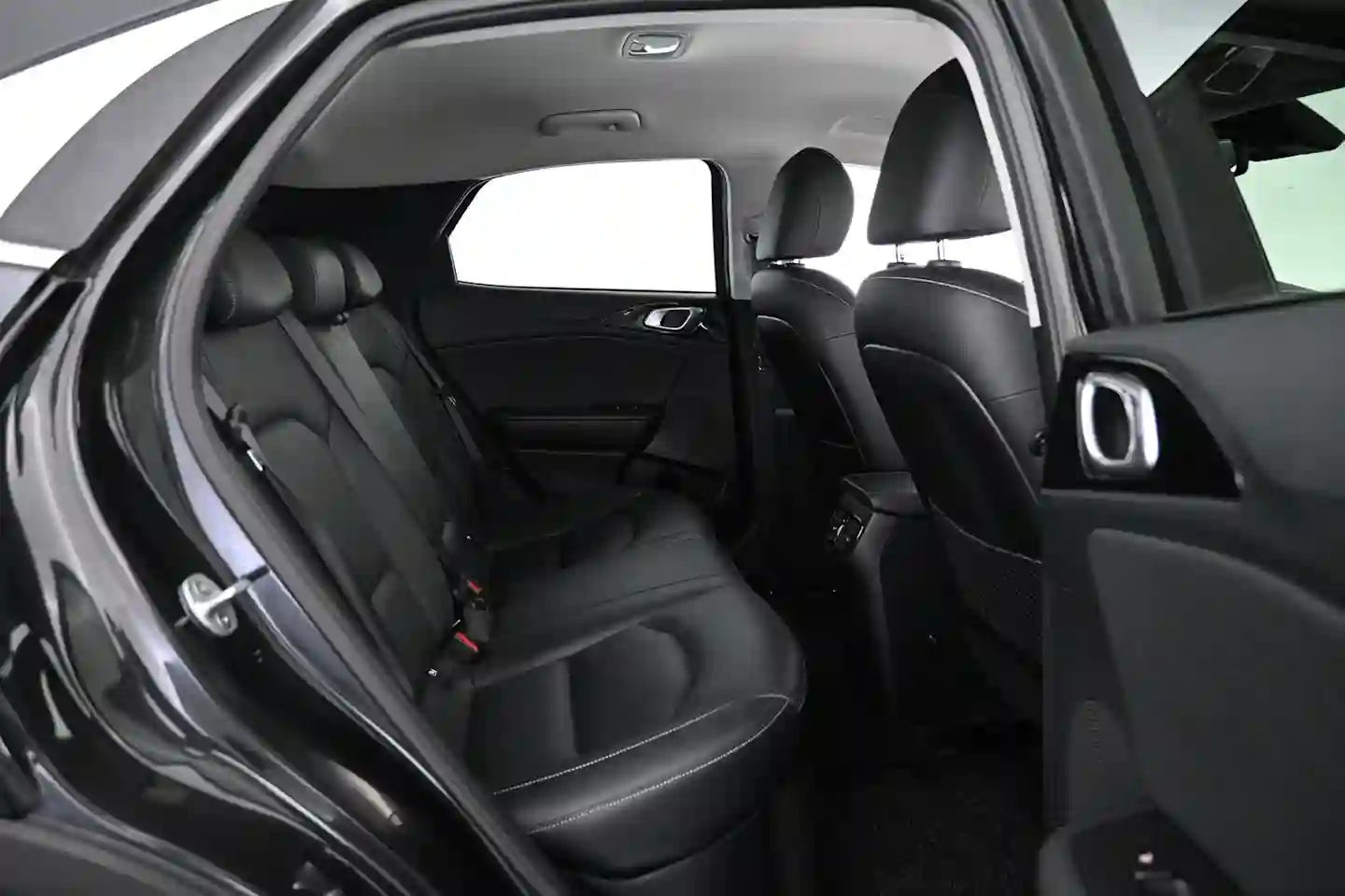 Car Image - 1Ip6NlMuVcgY8VkT6X66us