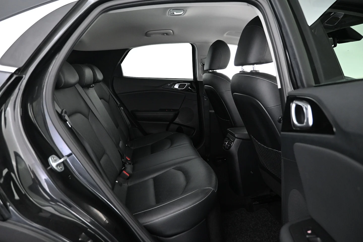 Car Image - 1Ip6NlMuVcgY8VkT6X66us