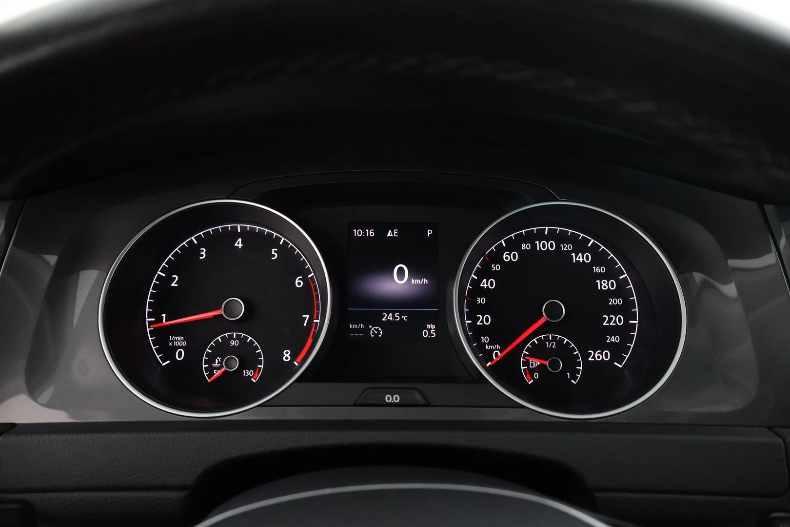 Car Image - 1cHYT8e6y5jBoSBAqwKiIF