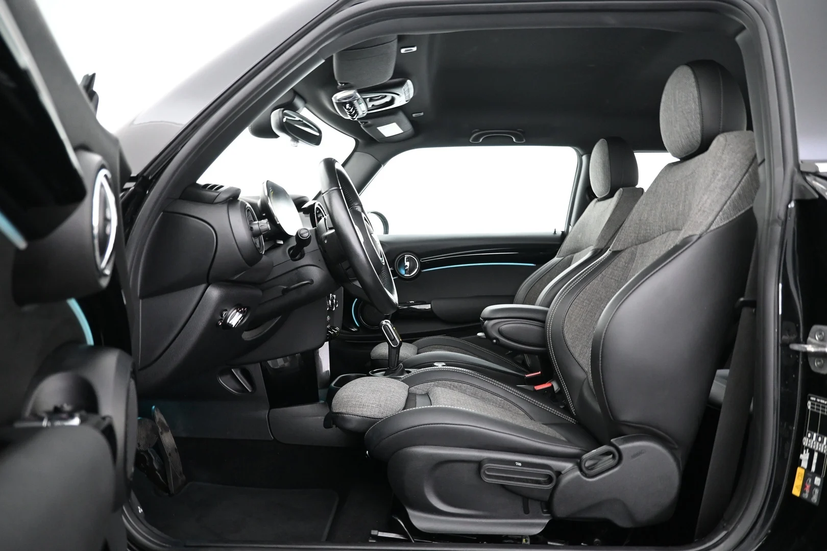 Car Image - 7n0kUmaQM71VImx64YKxsO