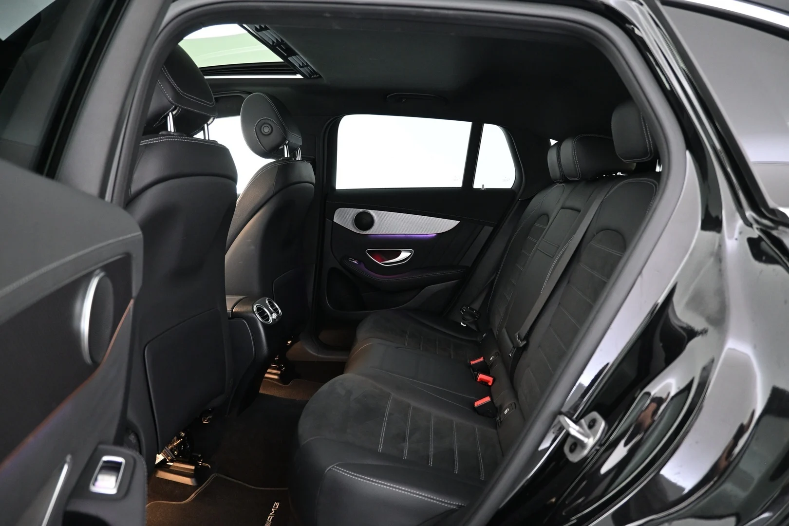 Car Image - 73TCnFMRFnJsXE28Ao4jlQ