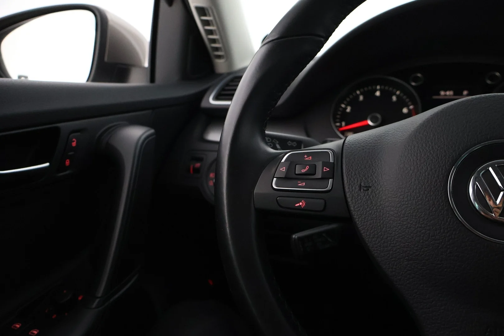 Car Image - 5wfdY4jwZfxcS8ggnMcnMG