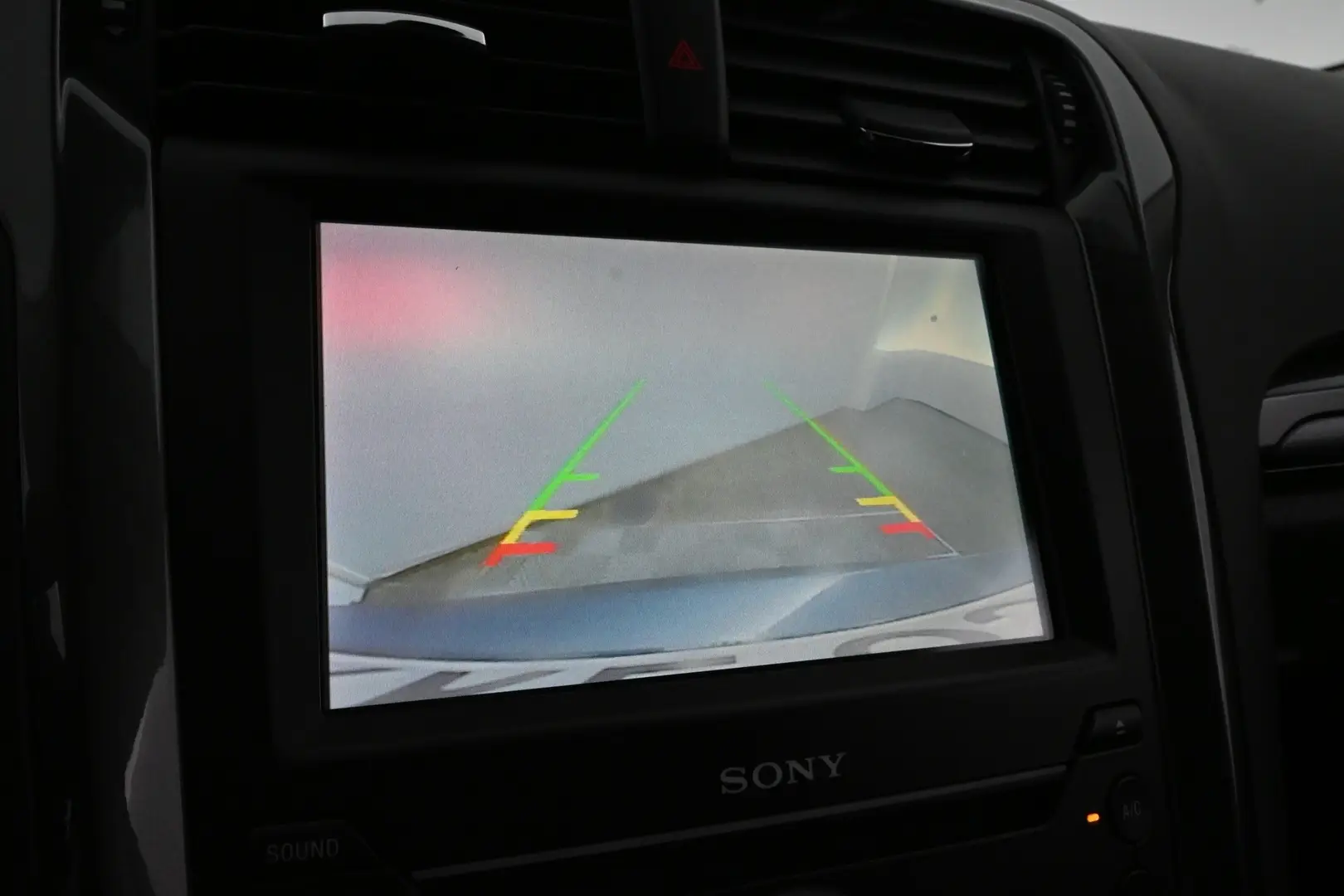 Car Image - vsaJnva9tDImxxAErayg4