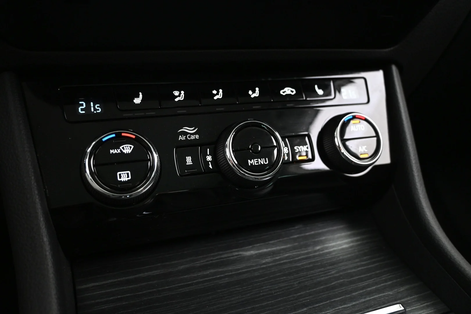 Car Image - 2TzoDDepdSEvhNu4G6Zbce