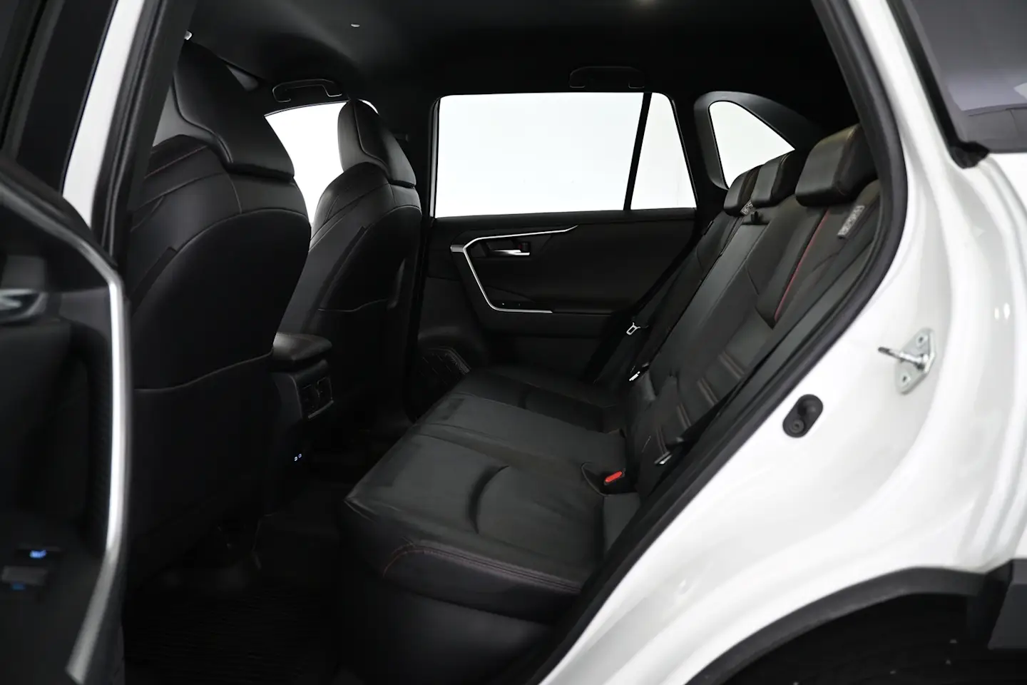Car Image - 74kKTFLtHRIhUYNc0r9iyT