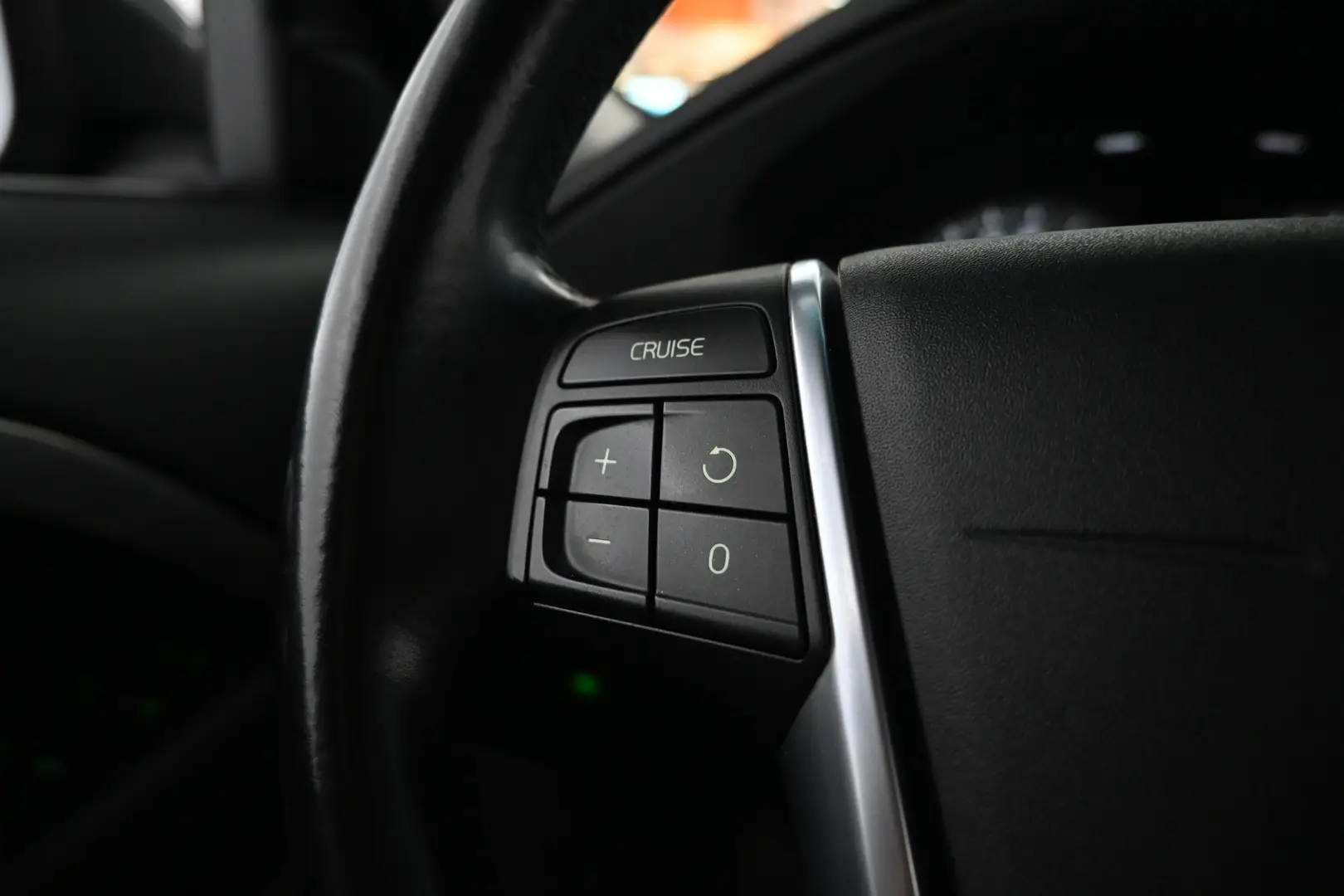 Car Image - 2wCJX7wyNSdFmlxQYAk2qL