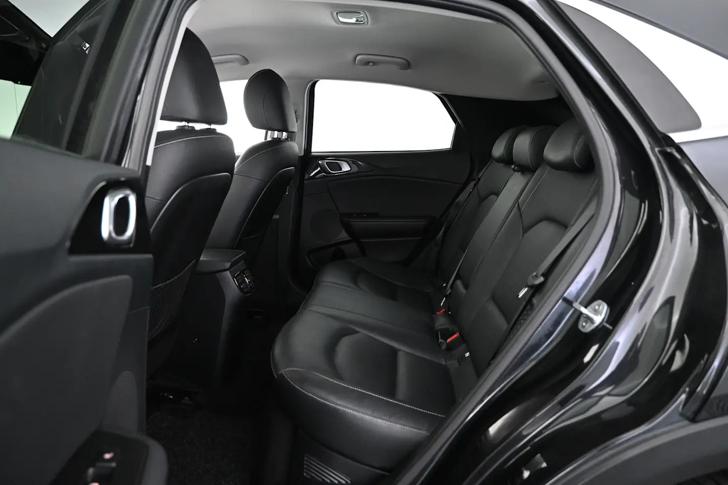 Car Image - 1Ip6NlMuVcgY8VkT6X66us