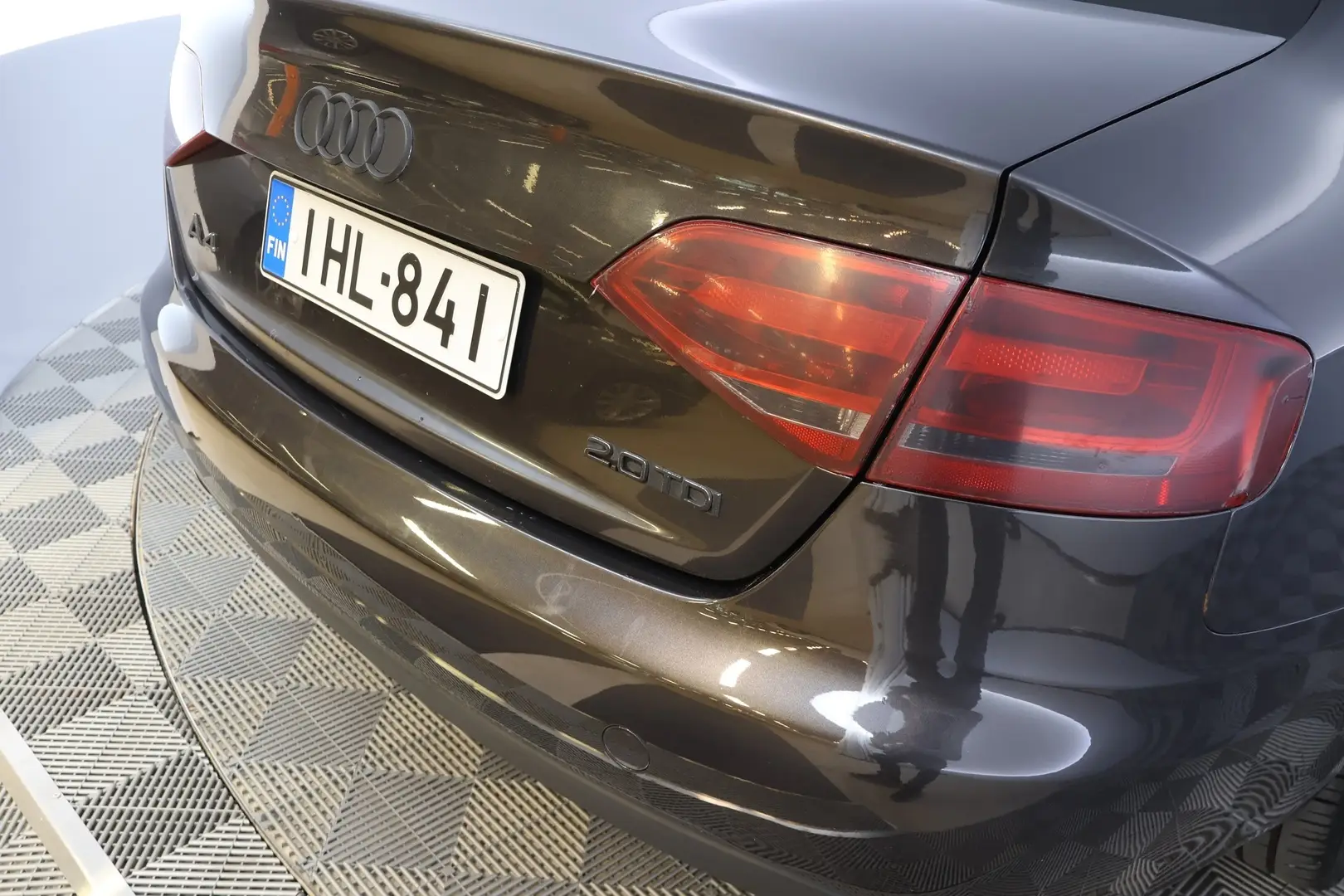 Car Image - 5pWUf4SMECZ8mluCS7VUTQ