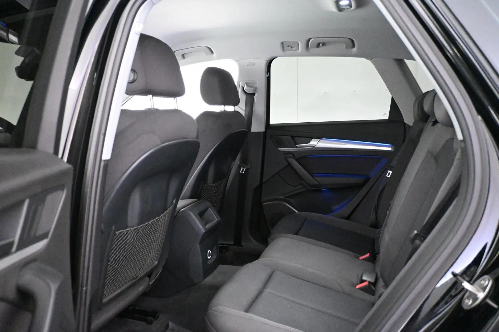 Car Image - 5XfgLplBDvUcwVub8q5bJD