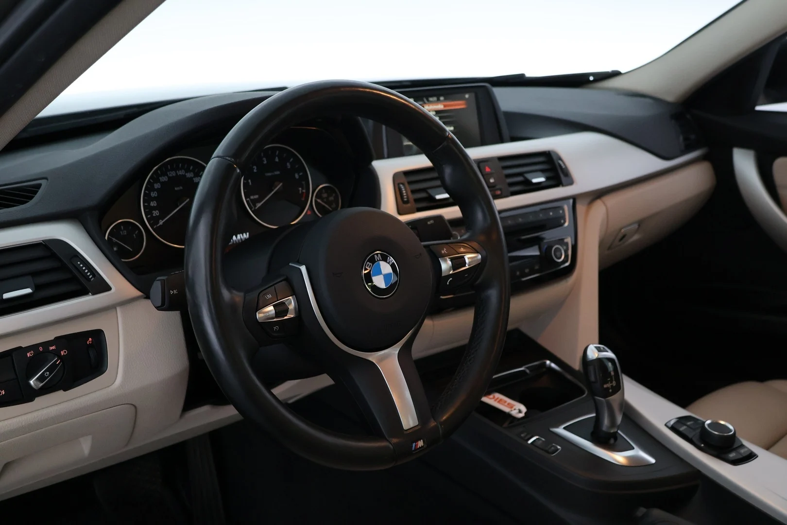 Car Image - 6yn35AYxzEgKTNM6z9IOZO
