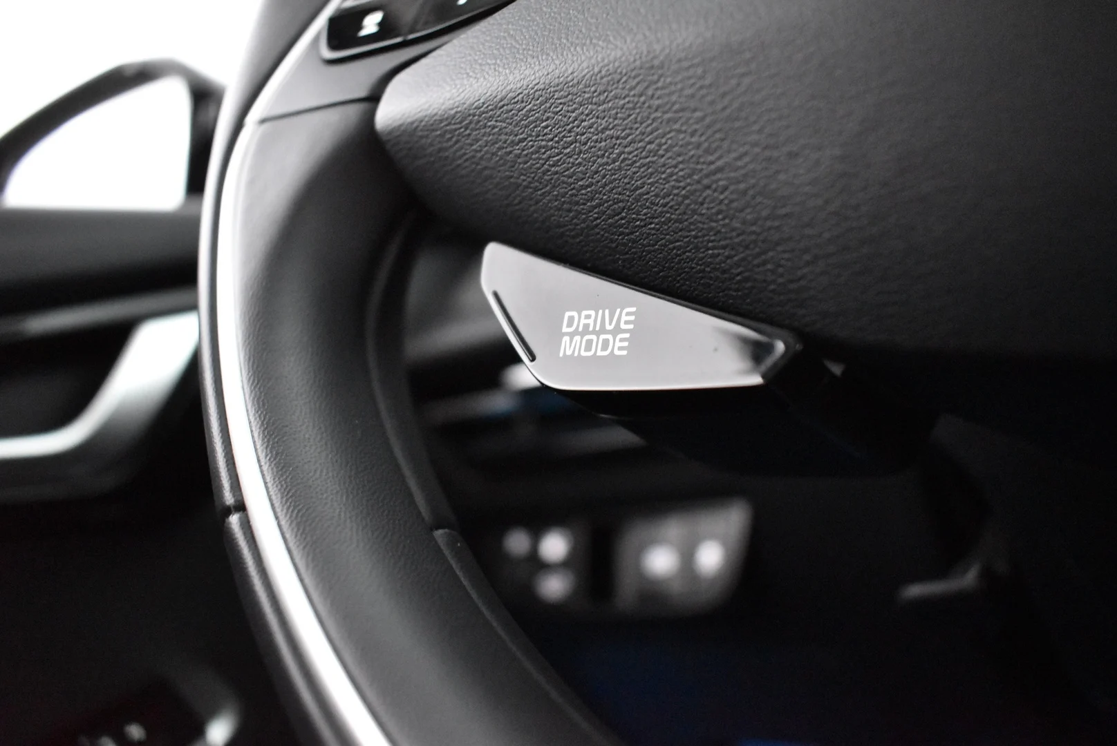 Car Image - 4996wojcpXLcSt1pqvHCsY