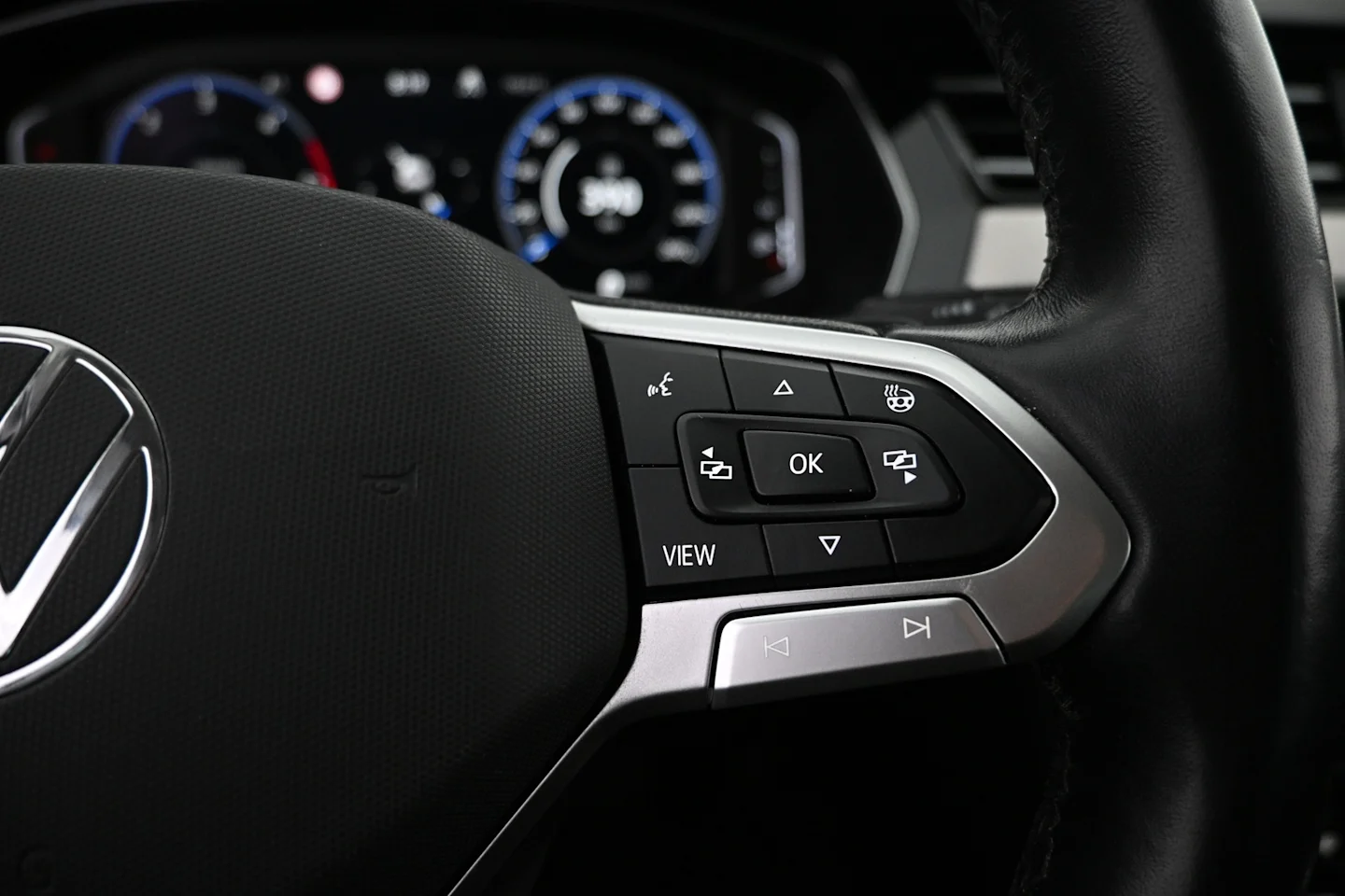 Car Image - 7qKM8SmkIEpFWAbqzRMux7