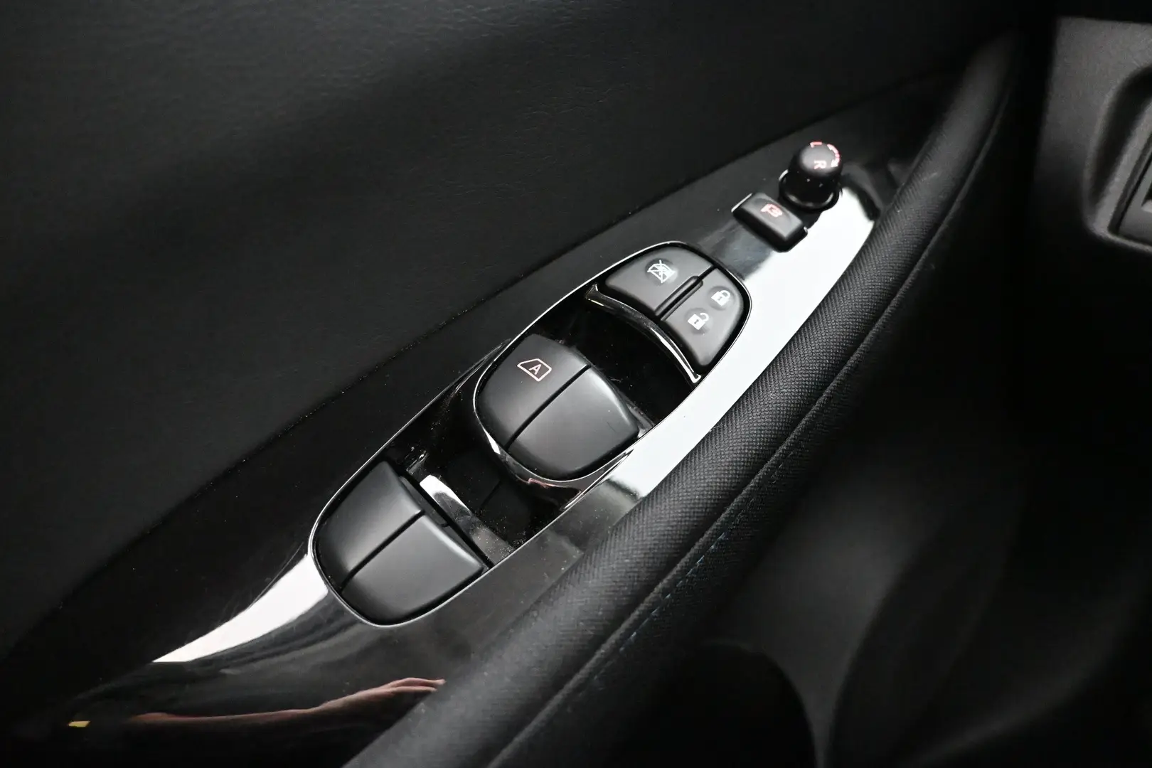 Car Image - 3l5LdGBbNam5yKJ3YlGN8O