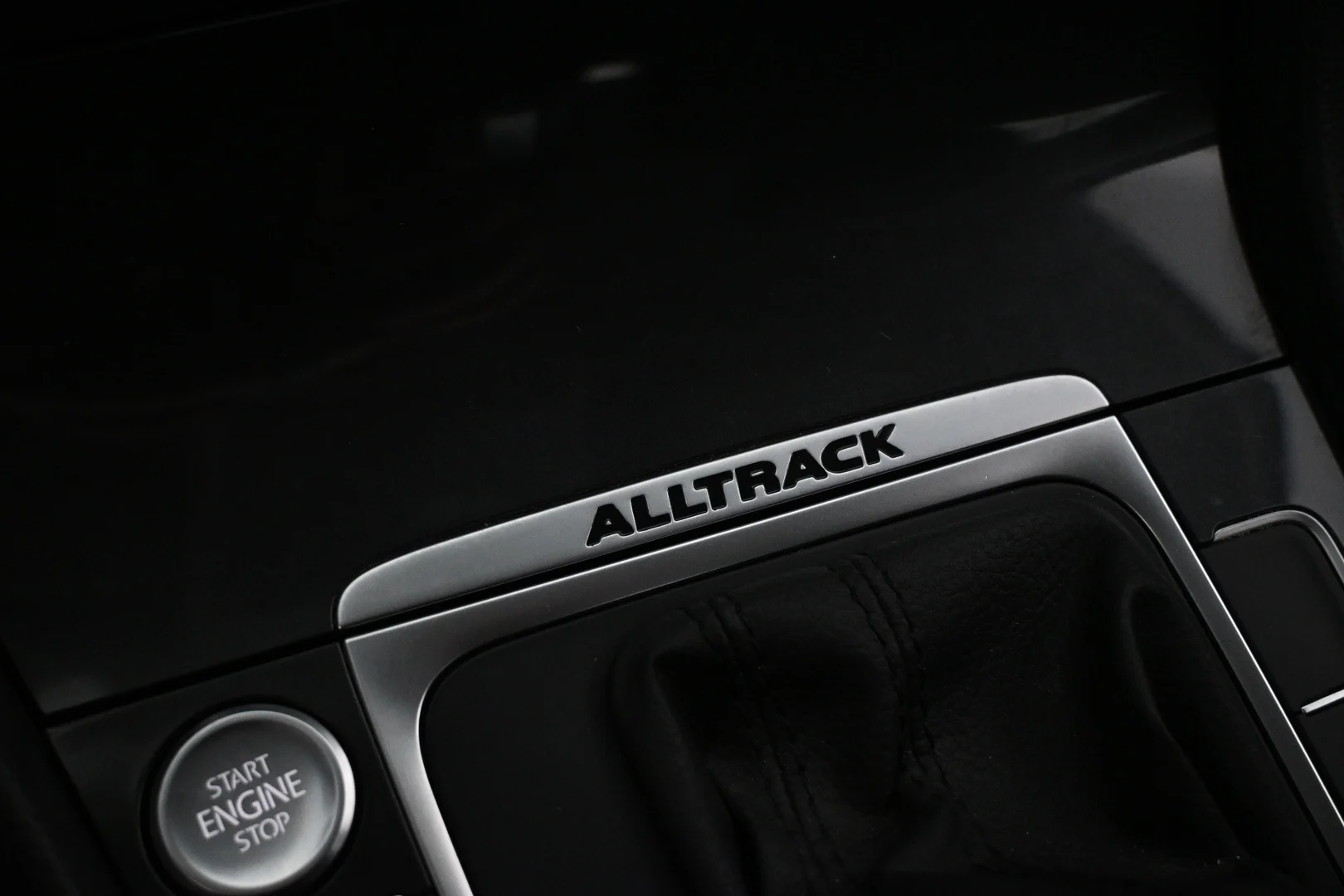 Car Image - 2S6X8MfyvurvvN472OWNHt