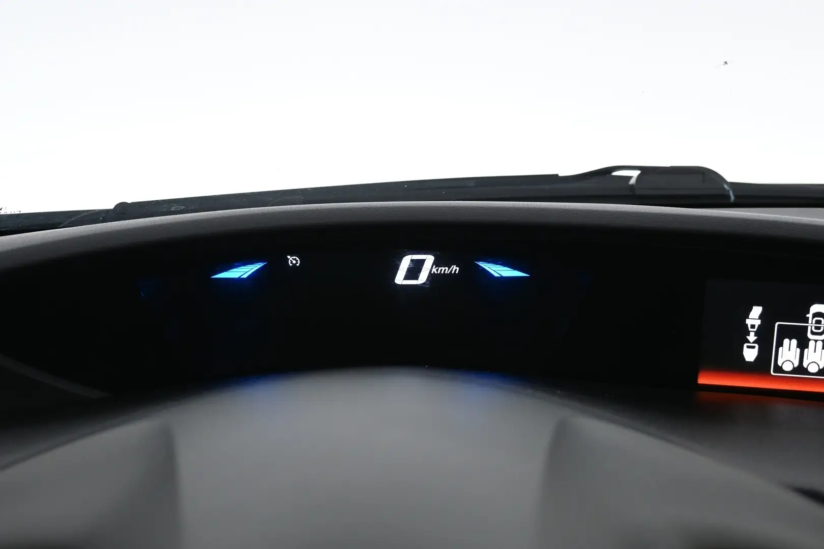 Car Image - 5QoW8PzXykiOzzhI3D5pmY