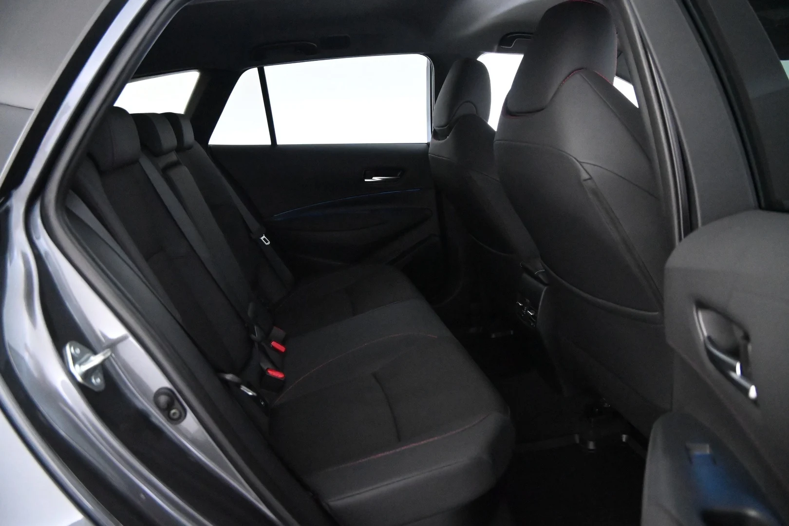 Car Image - 1Lx1Y72VF3r5yUYlL6RI28