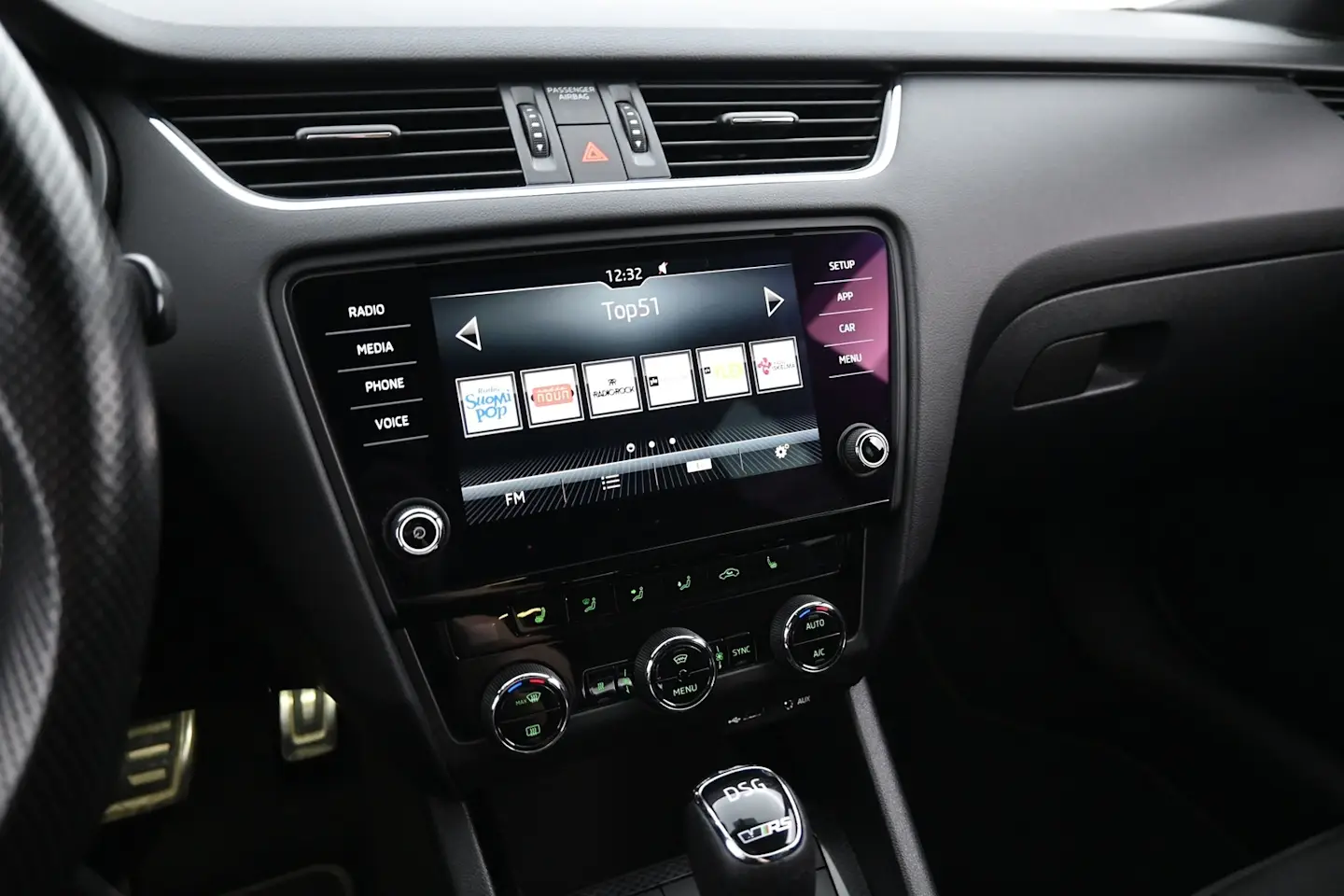 Car Image - 2Vcn7TZ0TAllvBqqhYgZ32