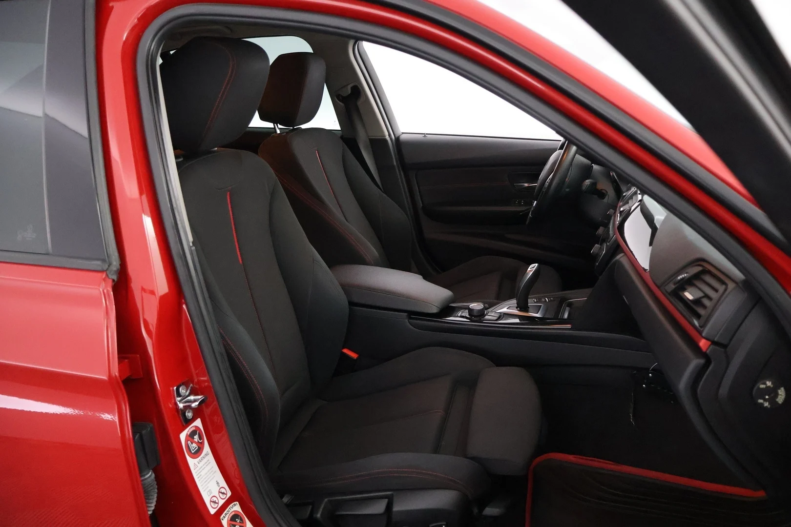 Car Image - 7MbcAMz1YWCItbCRz20ik9