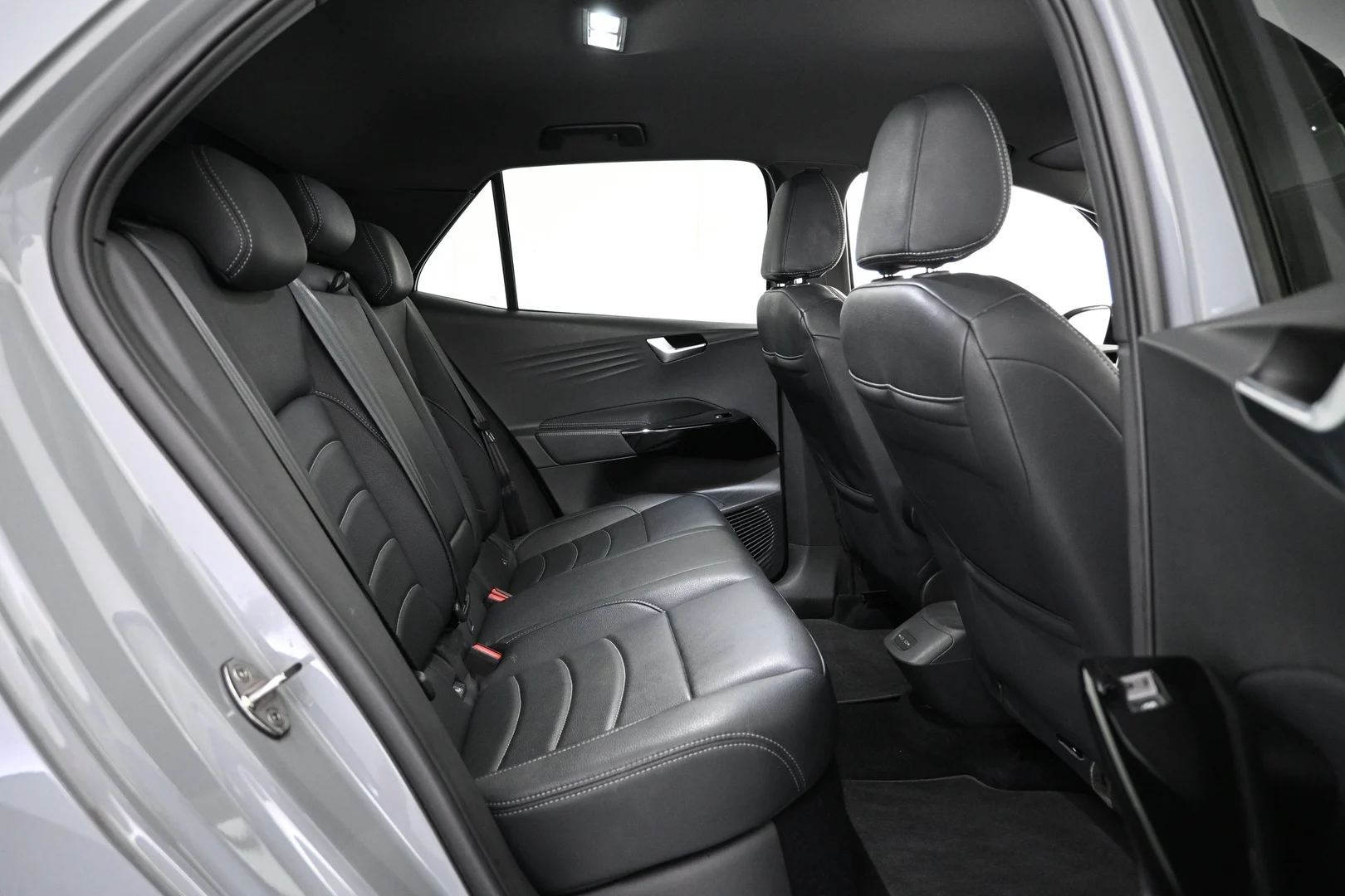Car Image - 5H3sRl7IfRDMFR1dj4zZFC