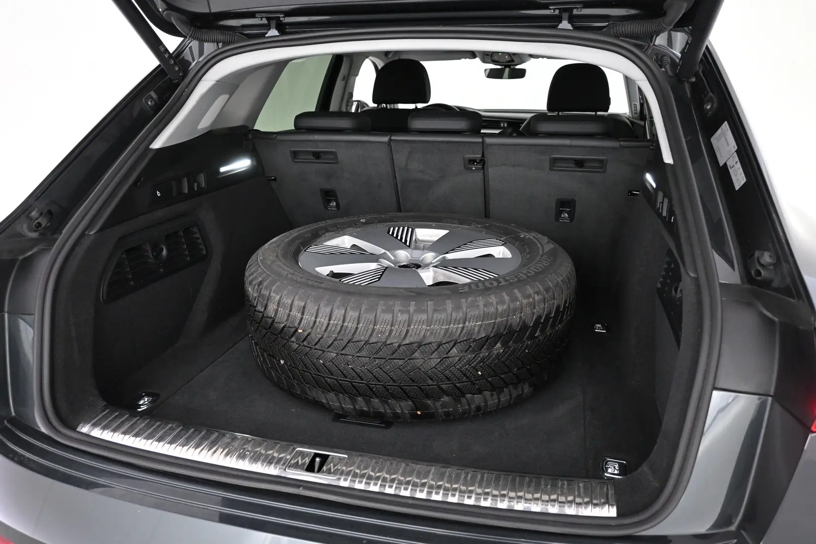 Car Image - 62BL9cIz2rIOU0r9vFL6lw